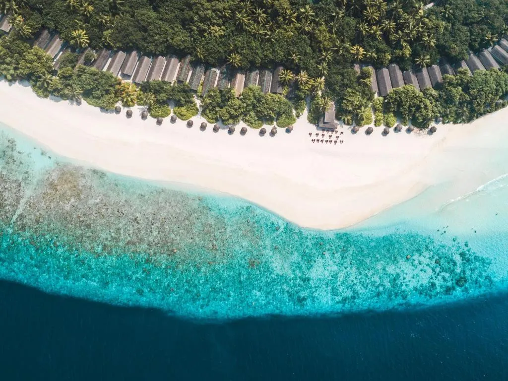 NH COLLECTION REETHI MALDIVES (EX. REETHI BEACH RESORT)