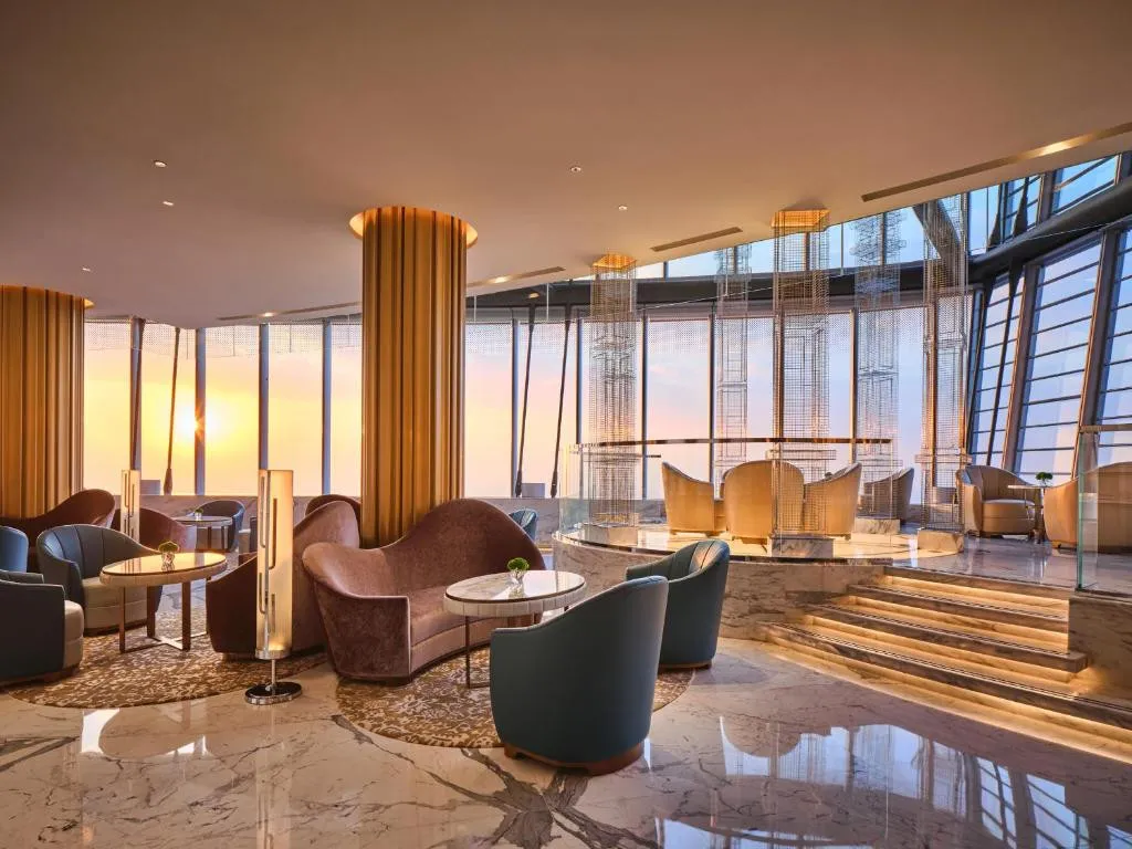 J HOTEL, SHANGHAI TOWER