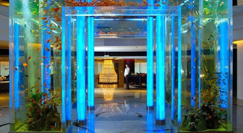 CONRAD SHANGHAI (EX. LE ROYAL MERIDIEN SHANGHAI)