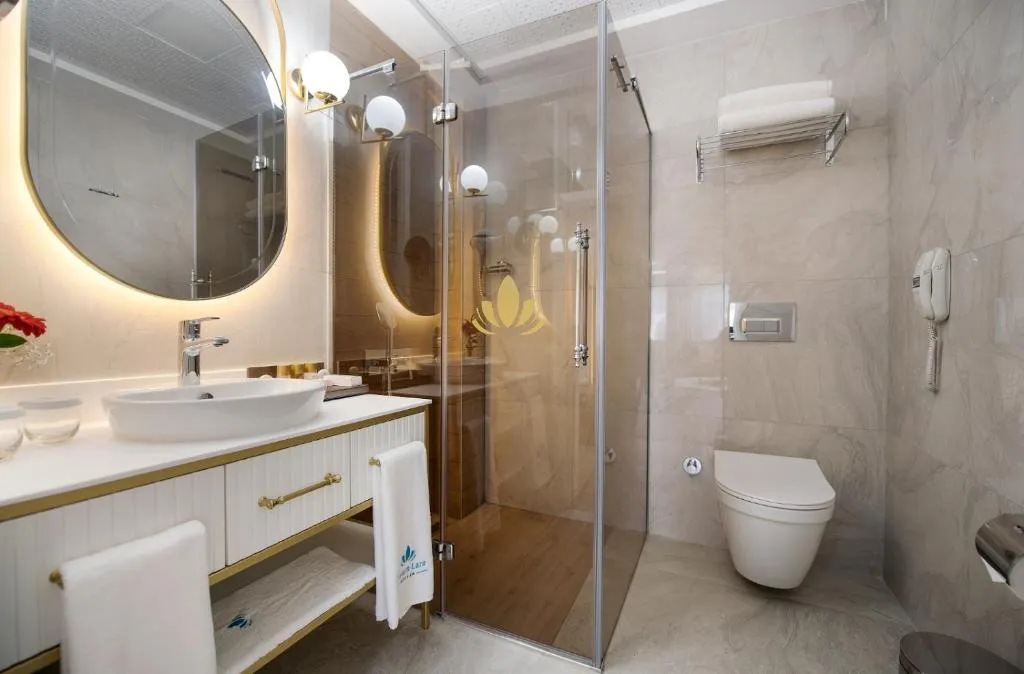 ELYSIUM GREEN SUITE