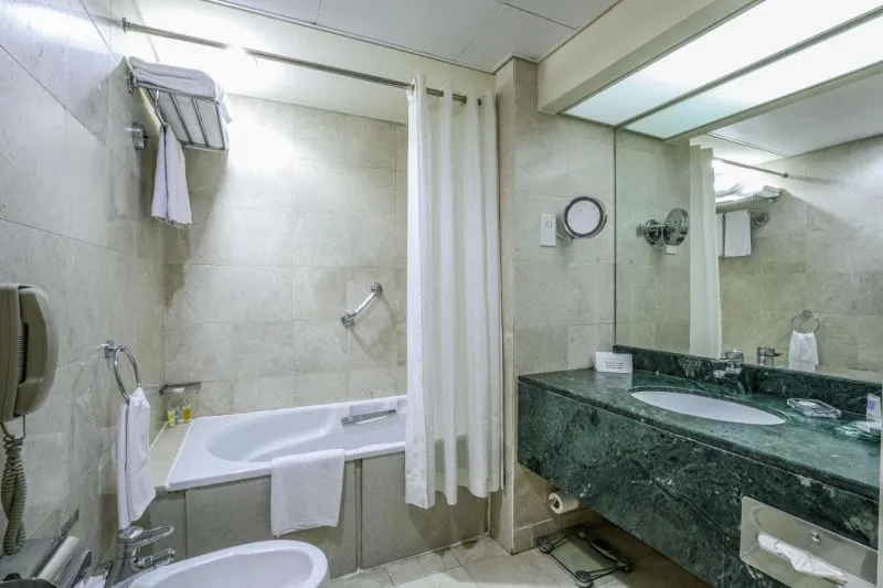 MILLENNIUM DOWNTOWN ABU DHABI (EX. CROWNE PLAZA)