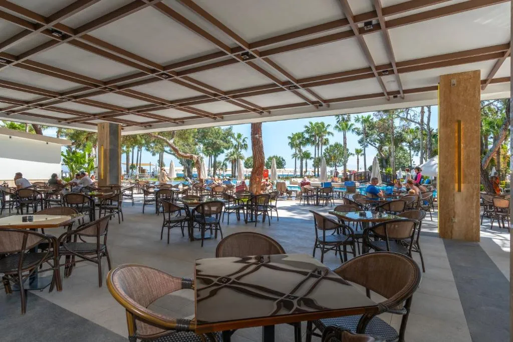 SEVEN SEAS HOTEL LIFE (EX. OTIUM HOTEL LIFE)