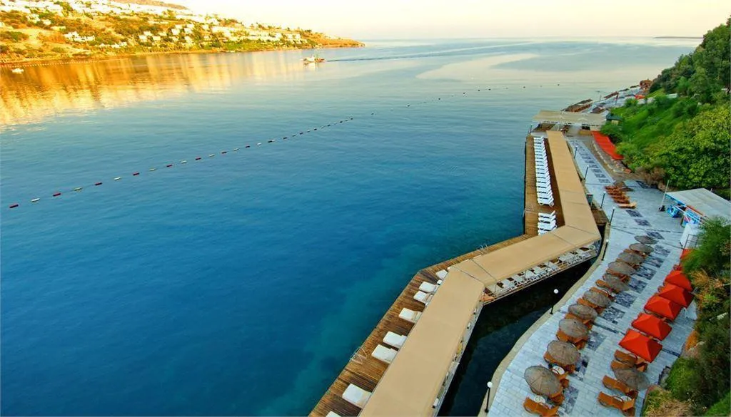 GREEN BEACH RESORT HOTEL