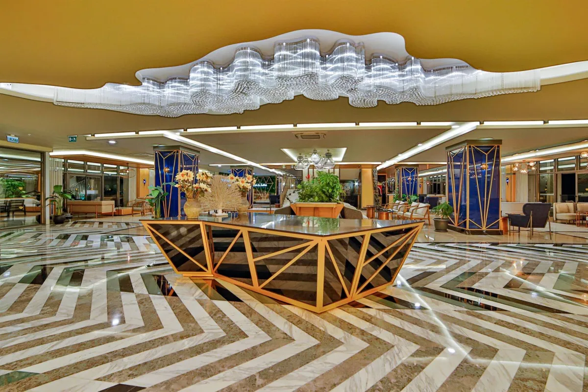 DIAMOND DE LUXE HOTEL & SPA