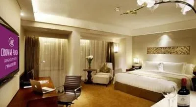 CROWN PLAZA CITY CENTER