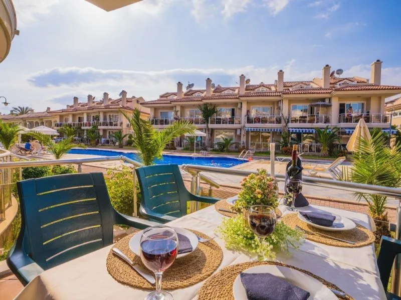 SUNSET BEACH CLUB VILLAS