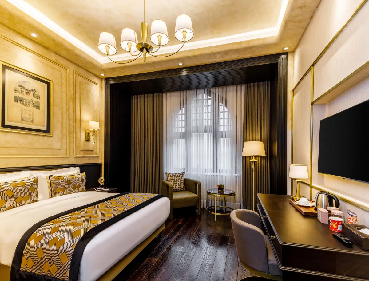 CRONTON DESIGN HOTEL