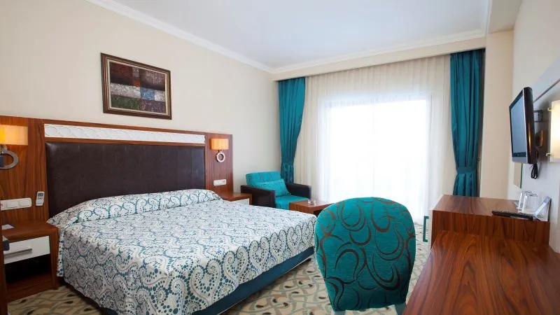 CLUB SIDE COAST HOTEL