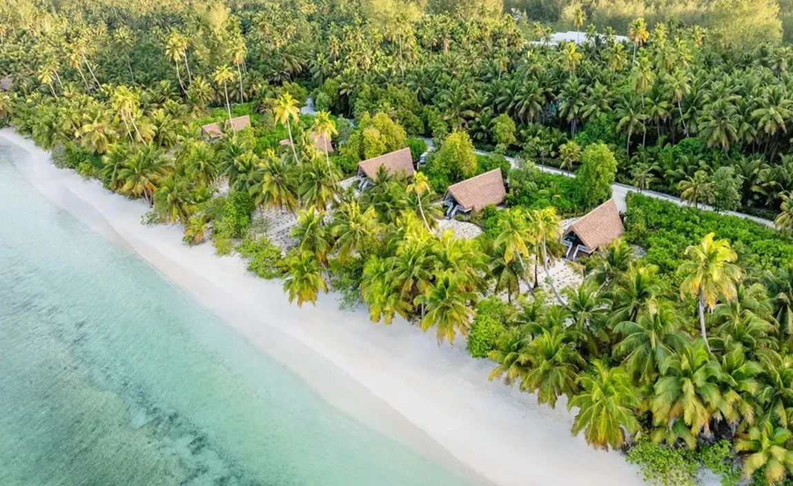 ALPHONSE ISLAND RESORT