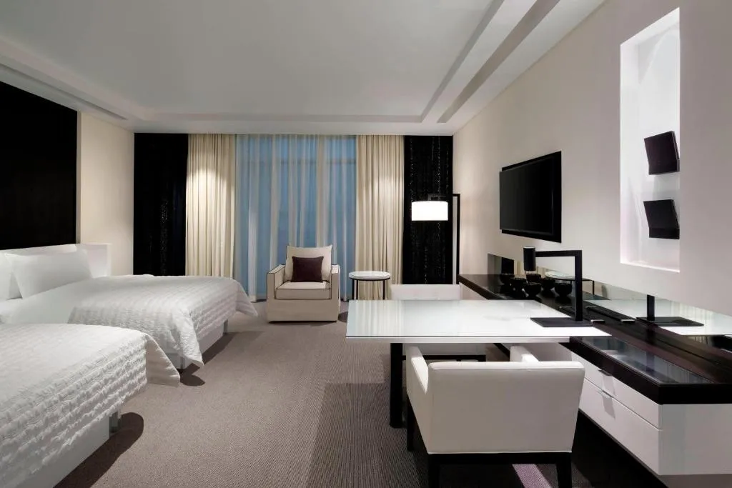 LE MERIDIEN DUBAI HOTEL & CONFERENCE CENTRE