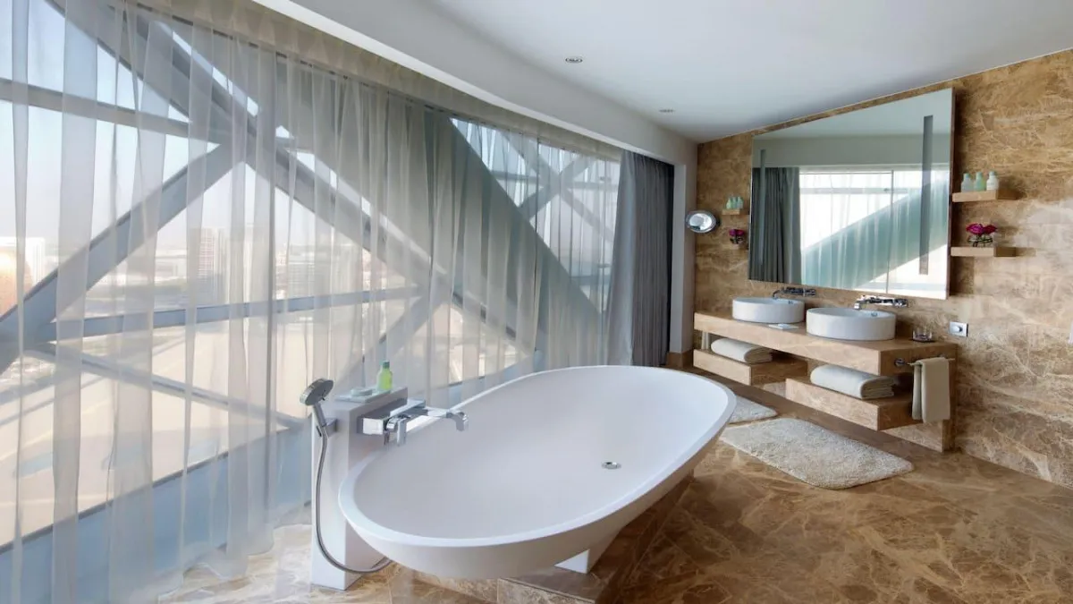 ANDAZ CAPITAL GATE ABU DHABI – A CONCEPT BY HYATT