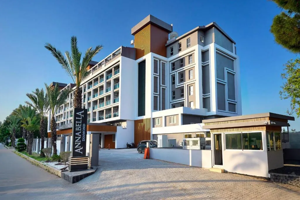 ANNABELLA DIAMOND HOTEL & SPA