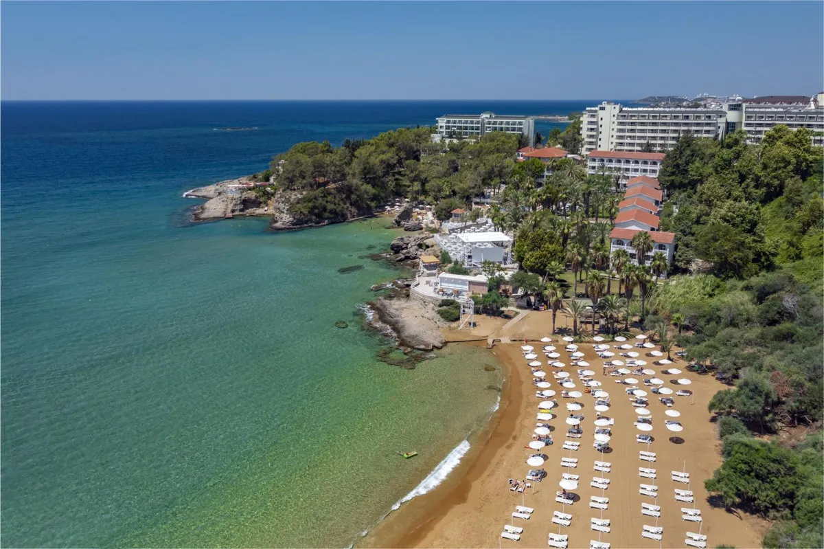 UTOPIA BEACH CLUB