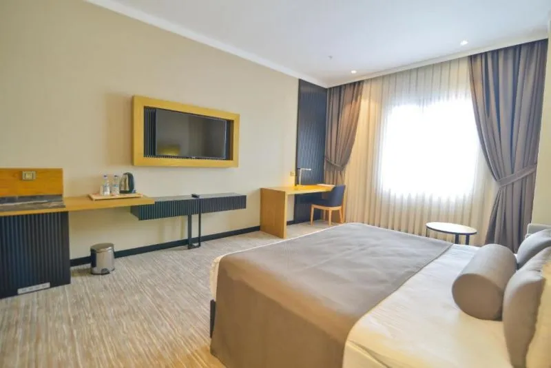 QUA COMFORT HOTEL