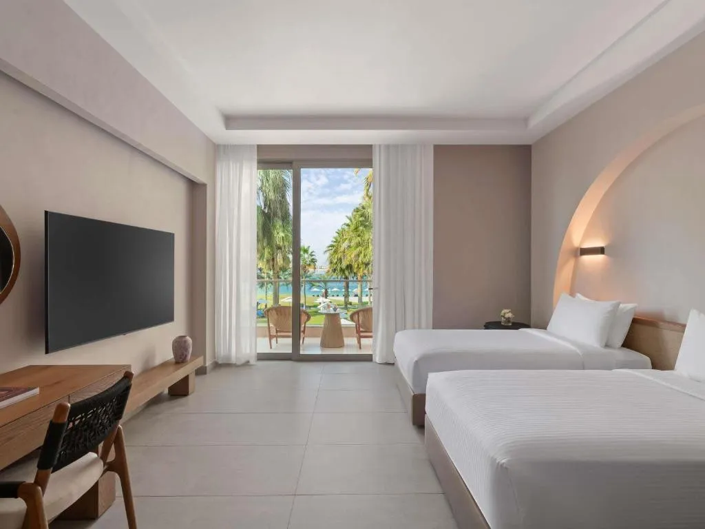 RIXOS THE PALM DUBAI HOTEL & SUITES