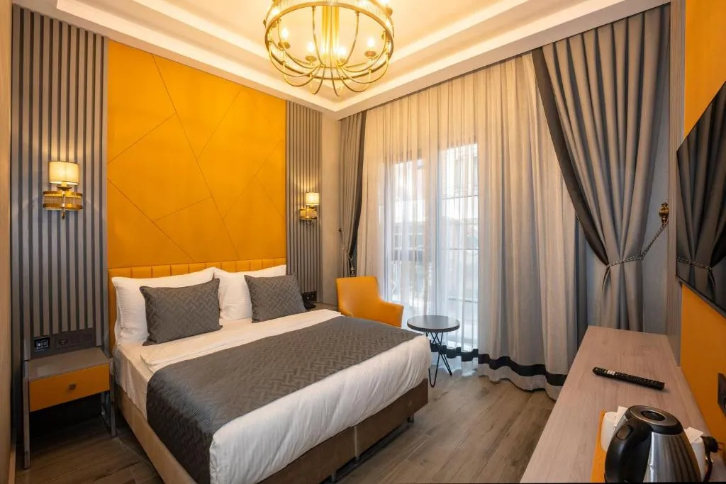 ICON HOTEL BOMONTI