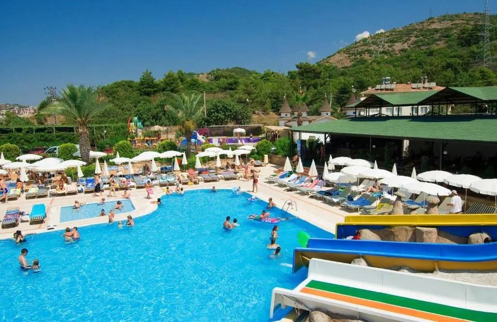 BEACH CLUB DOGANAY
