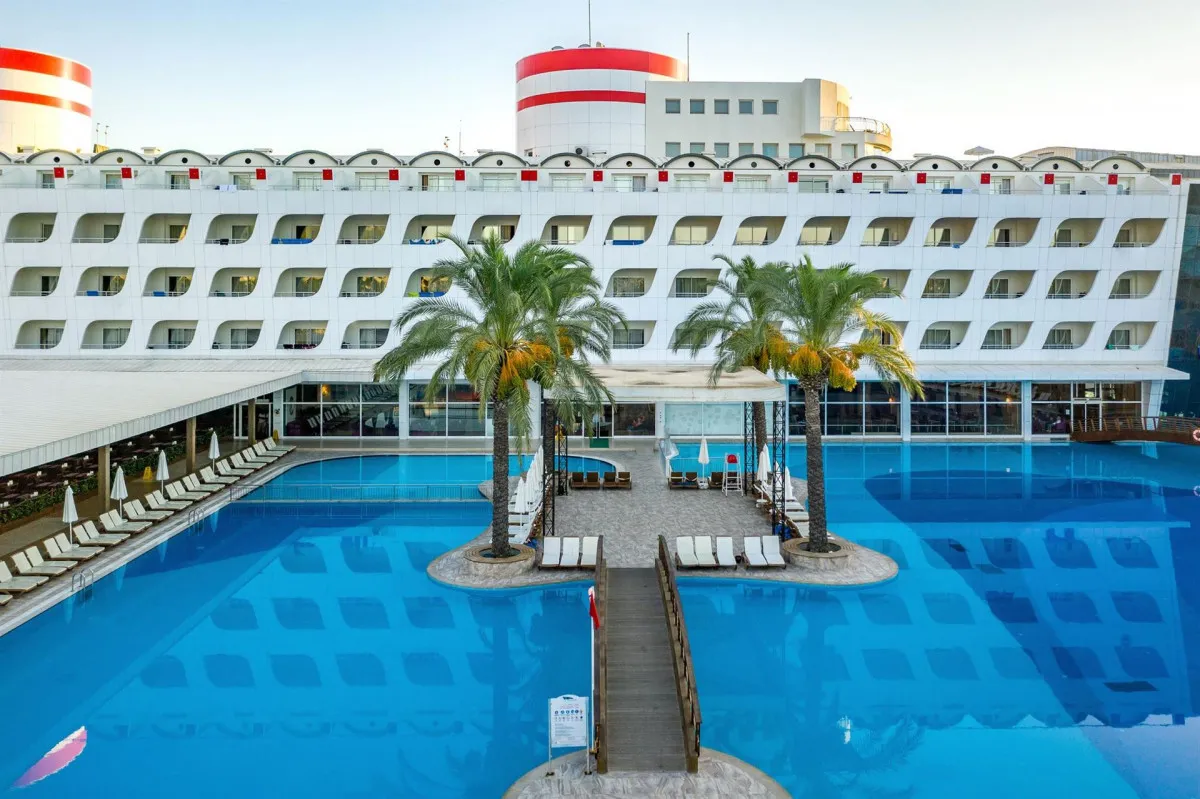 TRANSATLANTIK (EX. QUEEN ELIZABETH ELITE SUITE)
