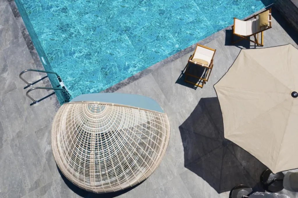 UNIQUE LIFE STYLE HOTEL