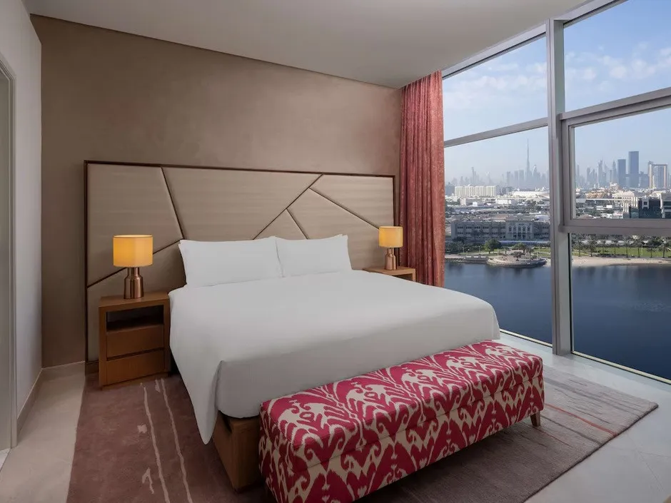 HILTON DUBAI CREEK HOTEL & RESIDENCES