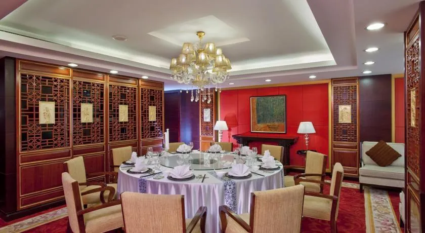 HOLIDAY INN SEA VIEW QINHUANGDAO