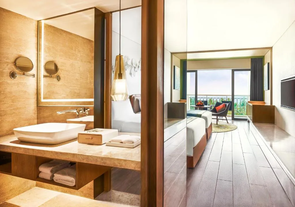 HOLIDAY INN RESORT SANYA BAY
