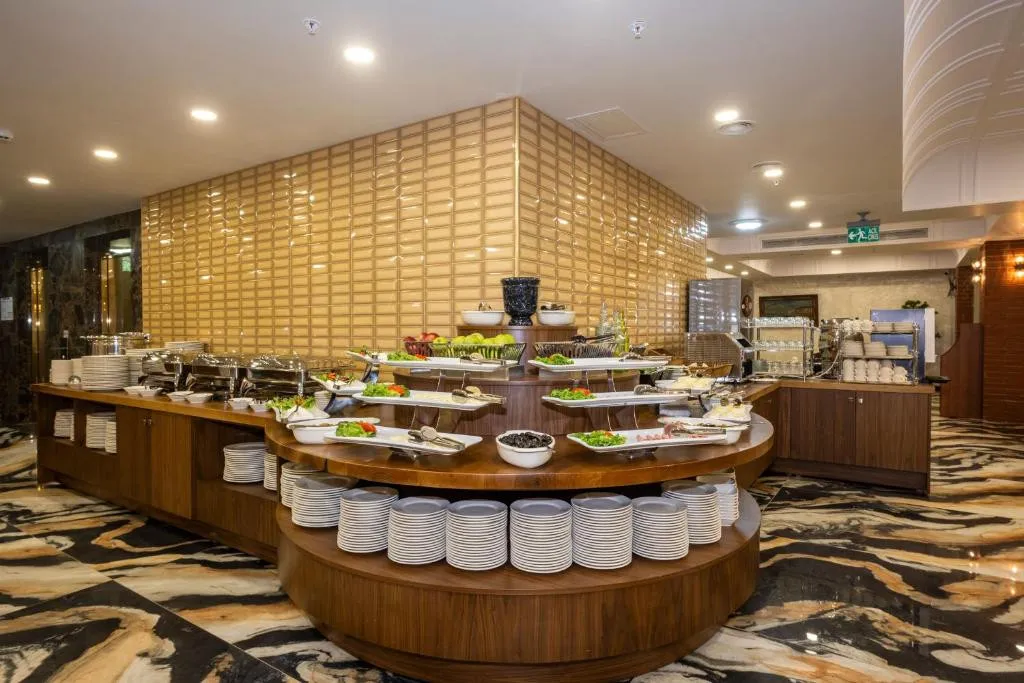 ICON HOTEL BOMONTI