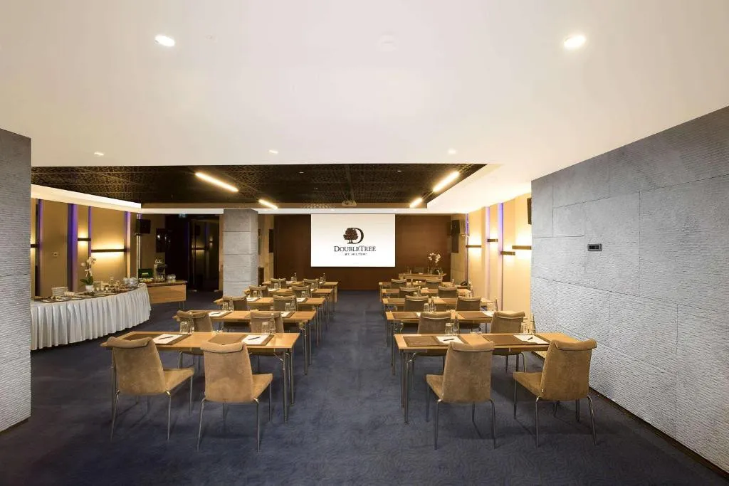 DOUBLE TREE BY HILTON ISTANBUL OLD TOWN