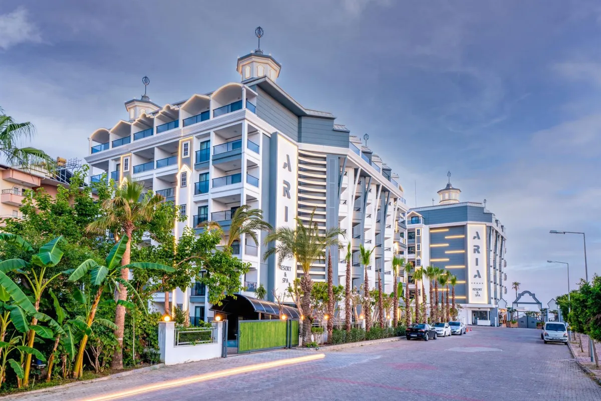 ARIA RESORT & SPA (EX. MIRADOR HOTEL)