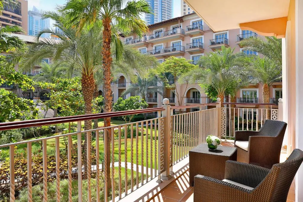 THE RITZ CARLTON DUBAI