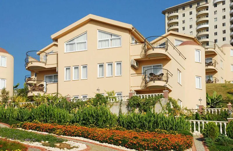 GOLDEN LUXURY APARTMENTS & VILLAS