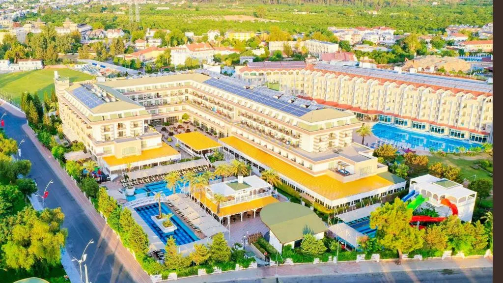 CRYSTAL DE LUXE COMFORT COLLECTION (EX. CRYSTAL DE LUXE RESORT & SPA)