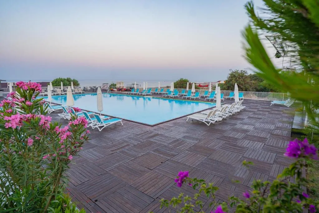 MASTER FAMILY CLUB (EX. ASKA COSTA HOLIDAY CLUB)