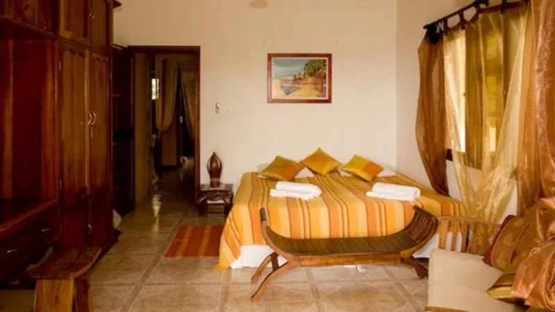 ROYAL BAY VILLA