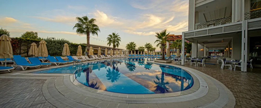 DIAMOND ELITE HOTEL & SPA ADULTS ONLY 16+