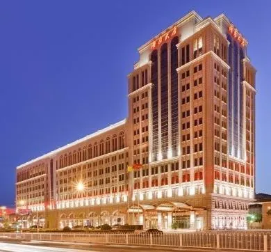HUNAN PLAZA