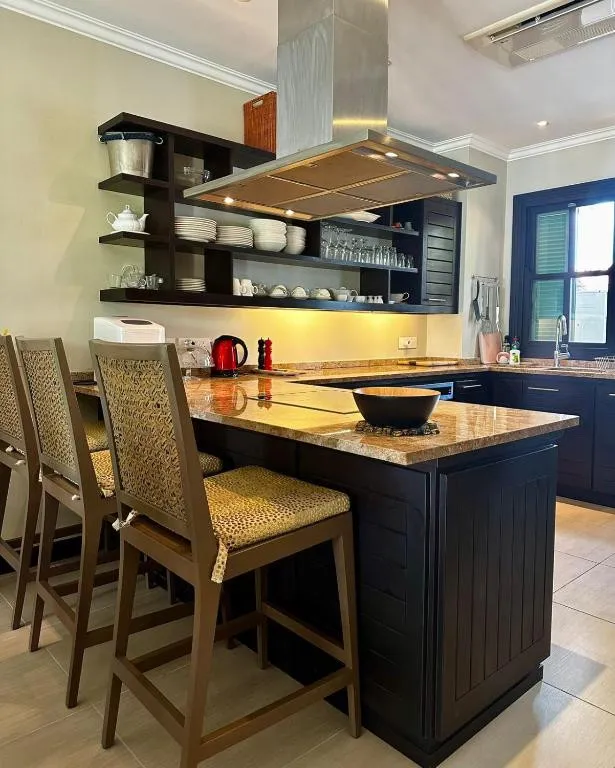 EDEN ISLAND LUXURY ACCOMMODATION