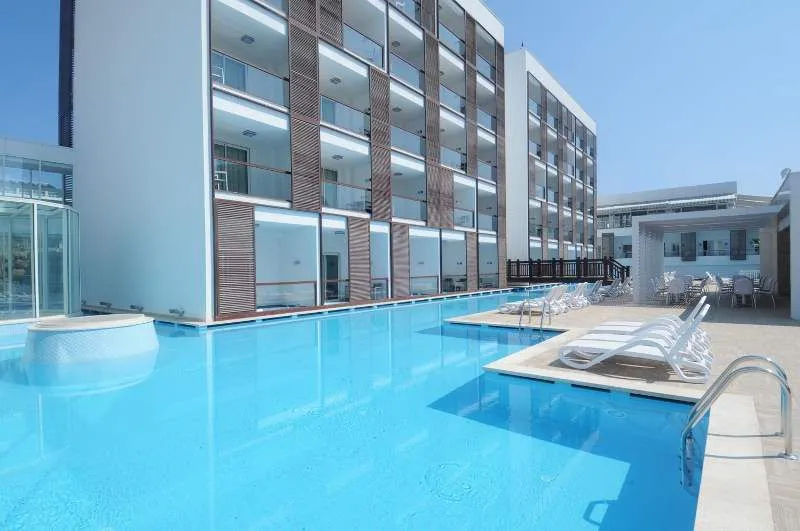 SENTIDO GOLDEN BAY