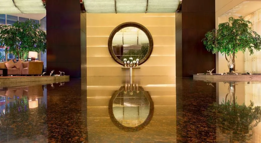 CONRAD SHANGHAI (EX. LE ROYAL MERIDIEN SHANGHAI)