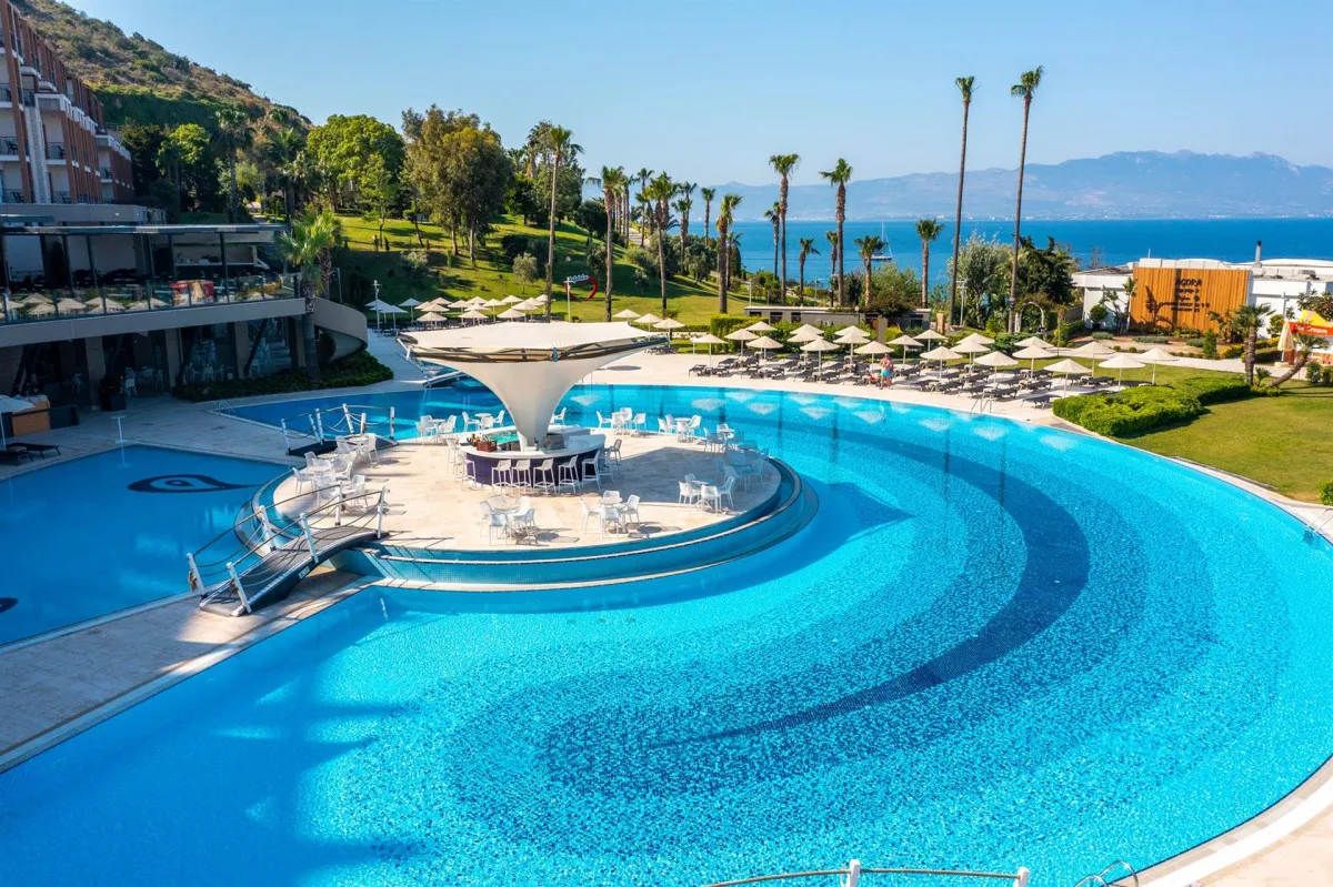 KEFALUKA RESORT