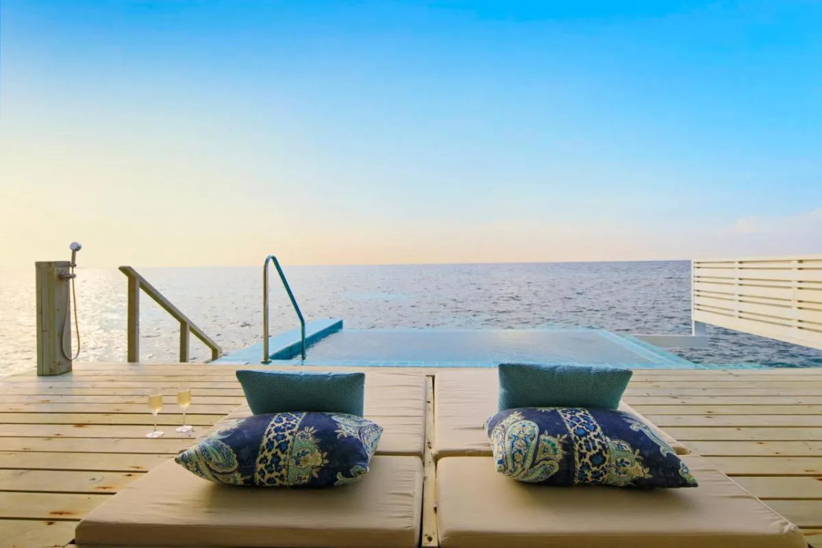 MACHCHAFUSHI ISLAND RESORT & SPA MALDIVES (EX. CENTARA GRAND ISLAND RESORT & SPA MALDIVES)