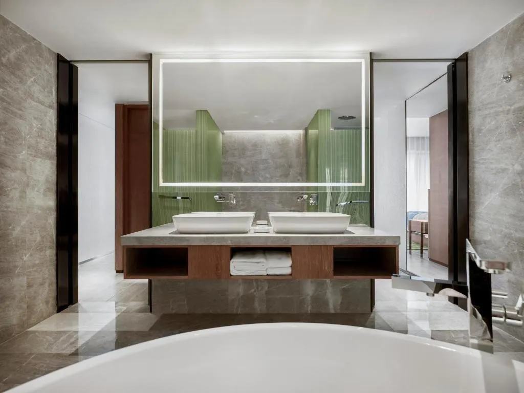 HOLIDAY INN RESORT SANYA BAY