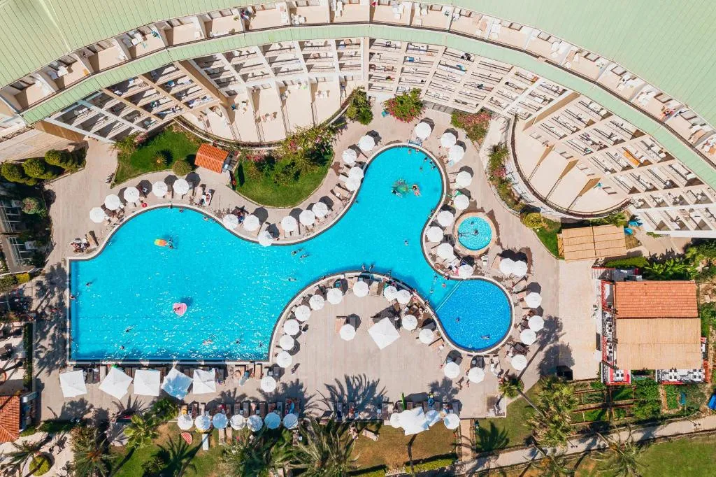 SELECTUM FAMILY COMFORT SIDE (EX. LYRA RESORT HOTEL)