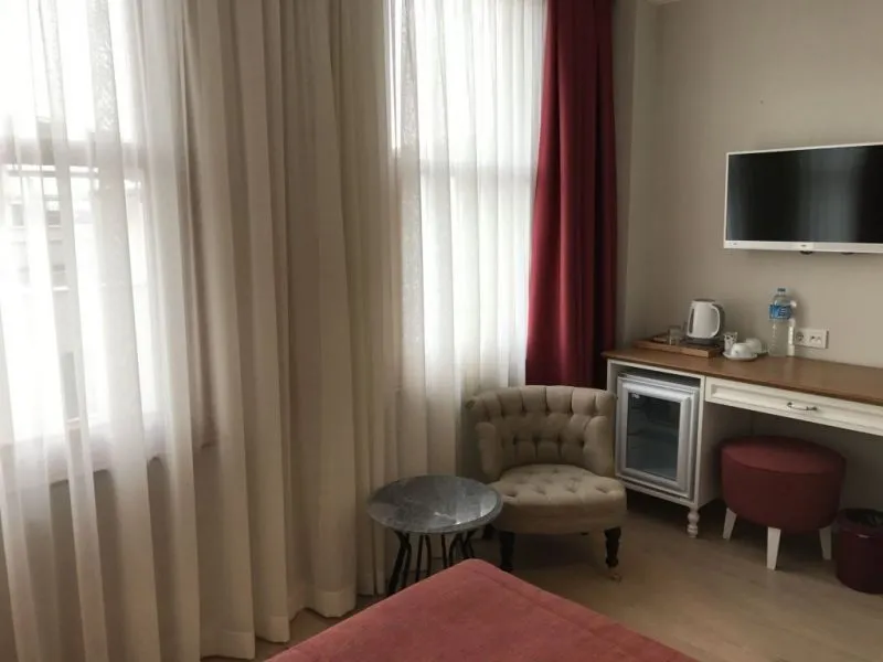 AMOFTA RESIDENCE