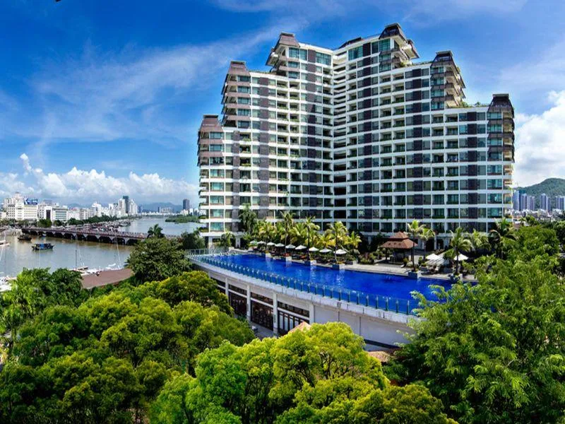 EADRY RESORT