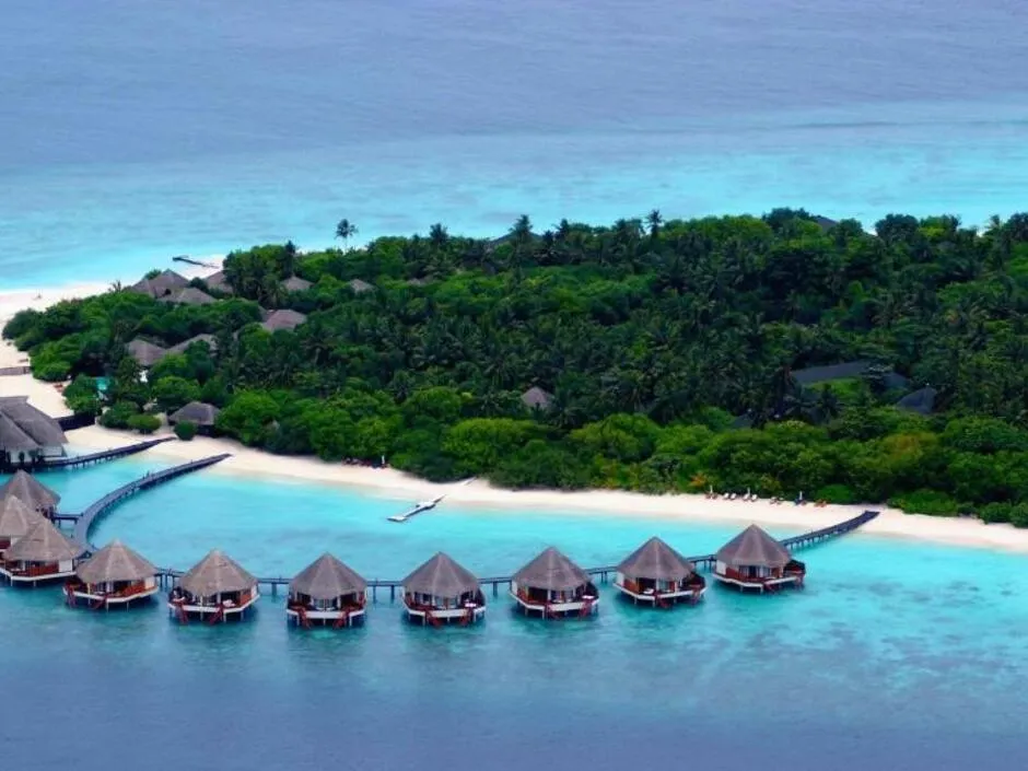ADAARAN PRESTIGE WATER VILLAS