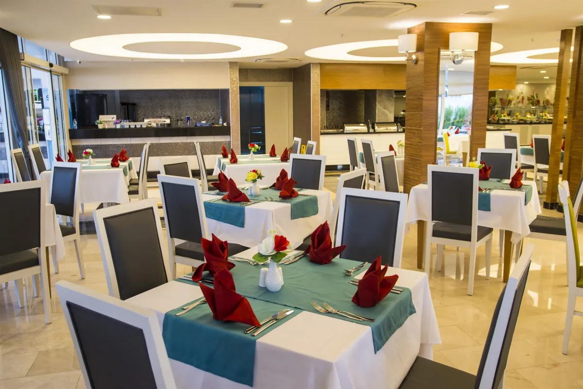PALM WORLD SIDE RESORT & SPA