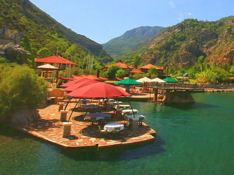 ALARGA SAIL BOUTIQUE HOTEL & YACHT CLUB
