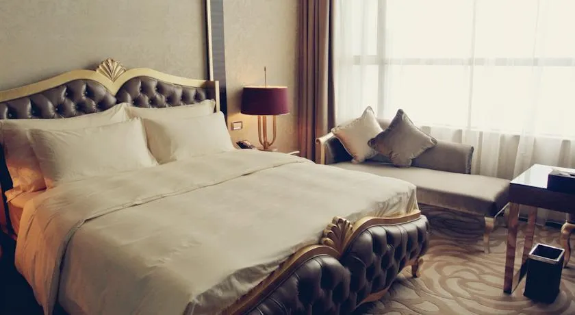 CAVAN HOTEL