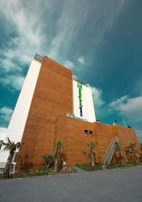 HOLIDAY INN EXPRESS ISTANBUL AIRPORT